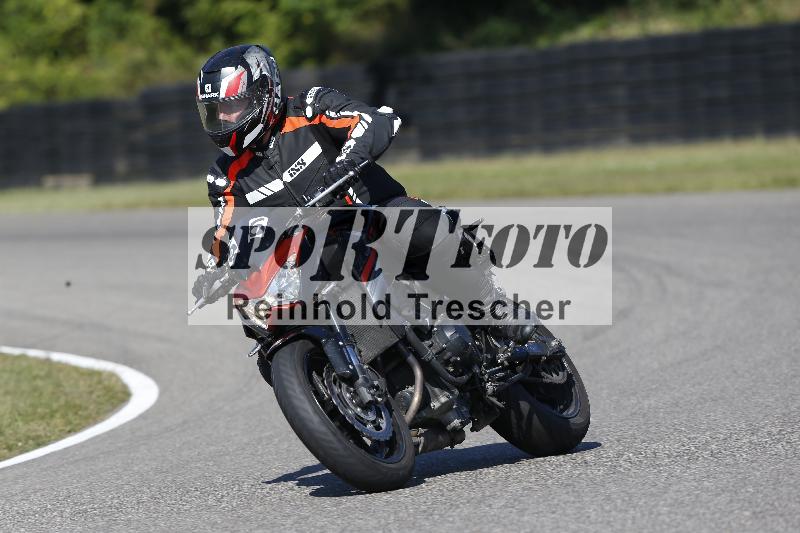 /Archiv-2025/49 26.08.2025 Cornu Master School ADR/gruen-vert/66